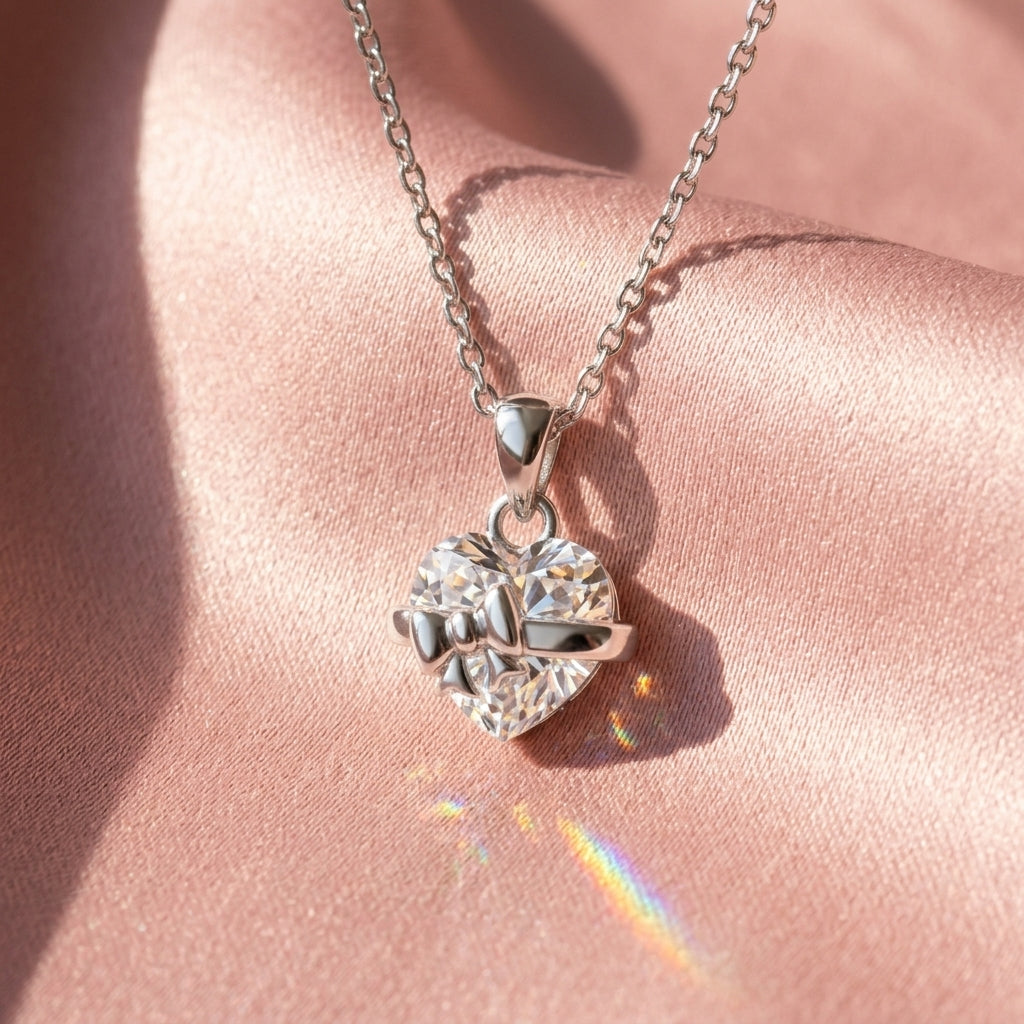 Pretty in Love Necklace